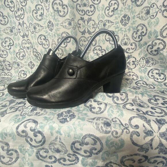 Clarks Womens Ankle Boot 39724 Black Leather Size 8.5M‎ - Picture 2 of 11